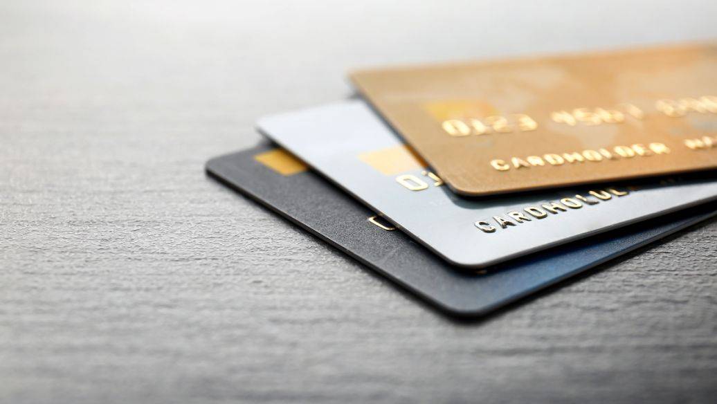 信用卡新用户专享福利，15天内完成首刷任务即可领100元现金红包！